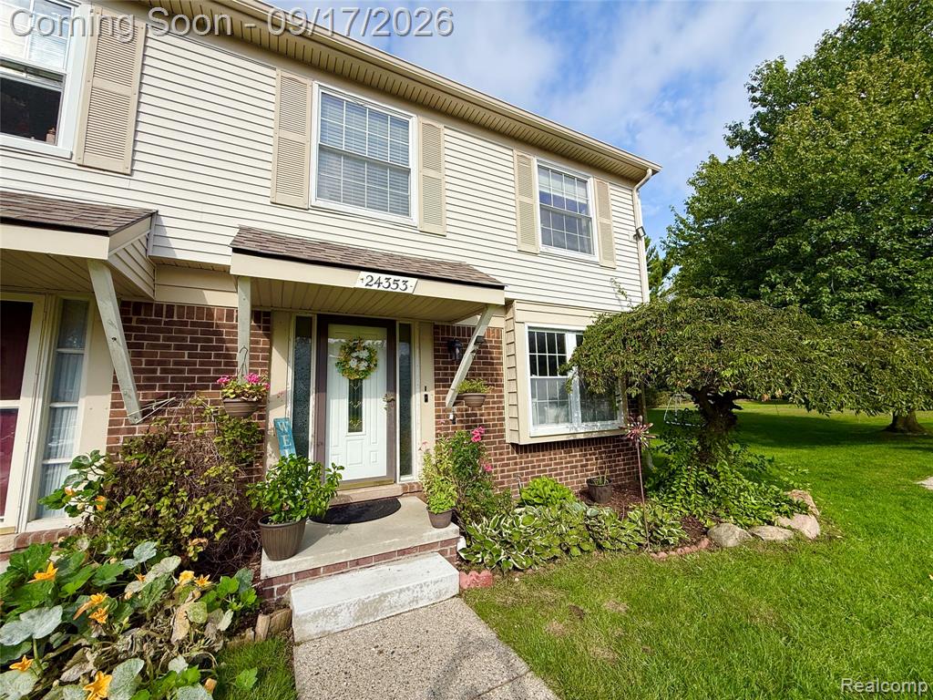 24353 Bashian Drive Property Photo 1