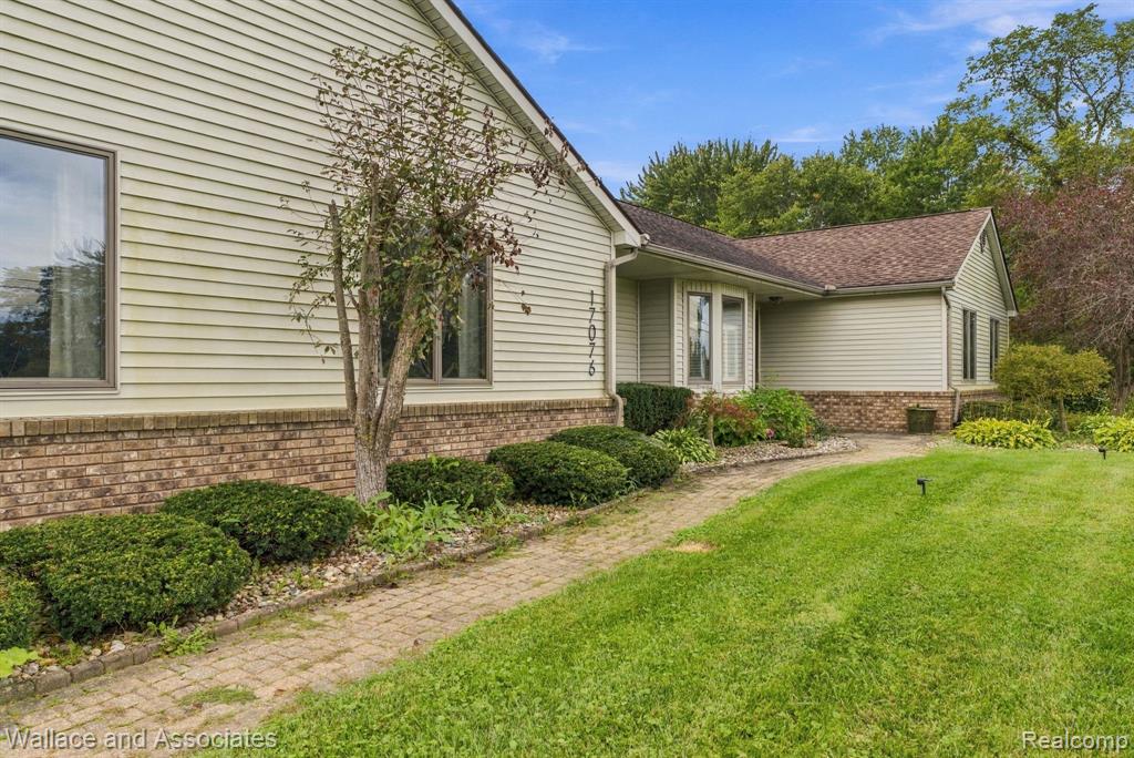17076 27 Mile Road Property Photo 5