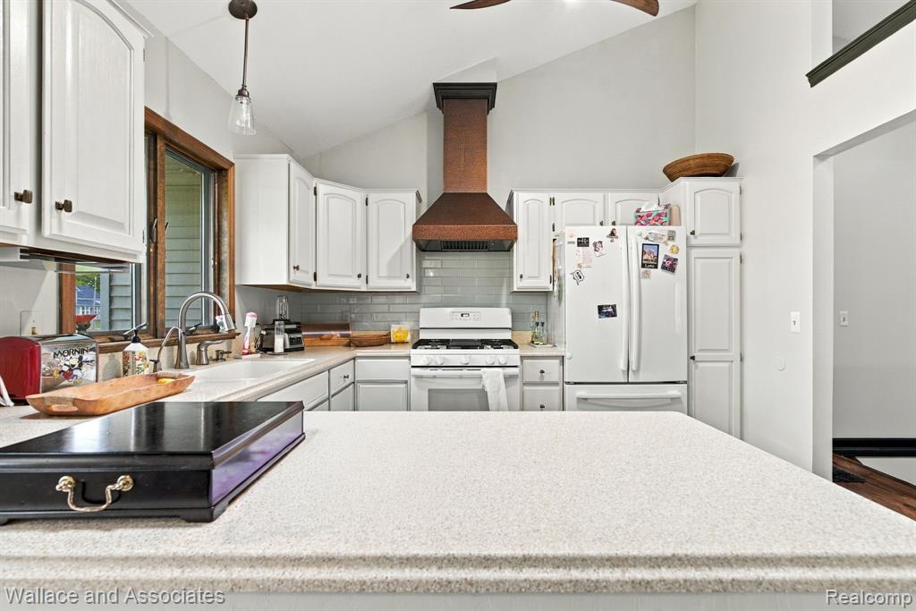 17076 27 Mile Road Property Photo 16