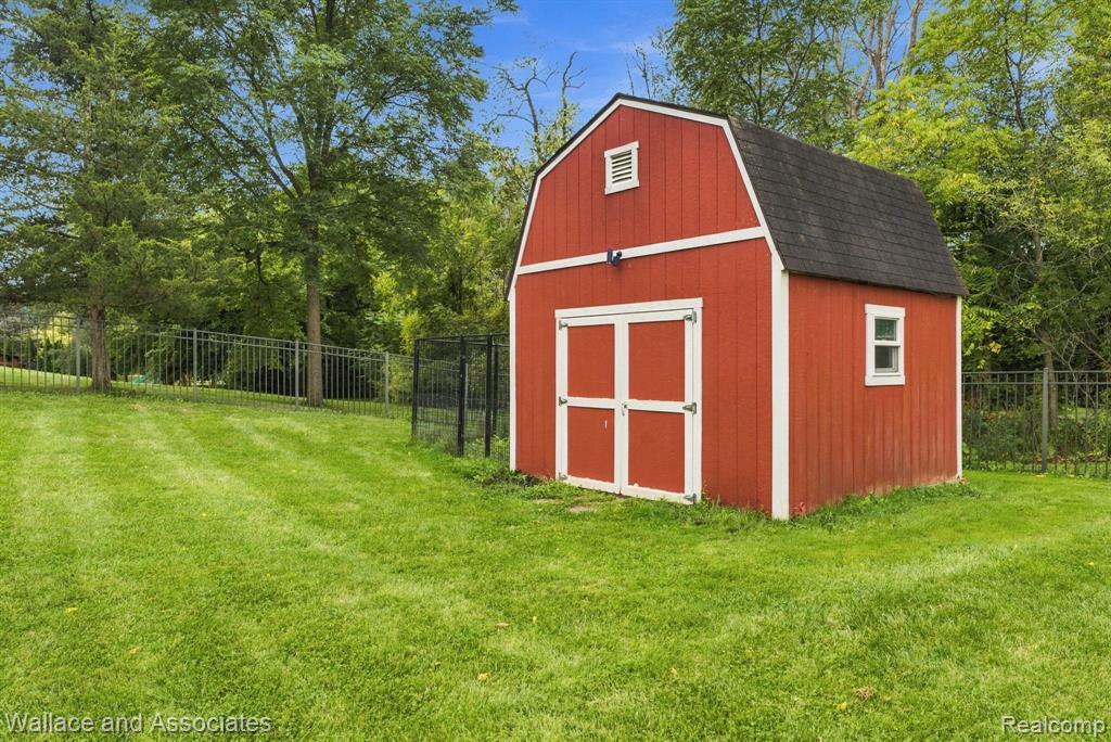 17076 27 Mile Road Property Photo 63
