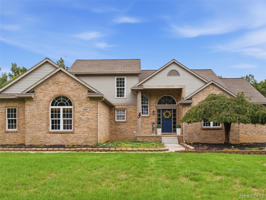 54897 Walnut Drive Property Photo 1