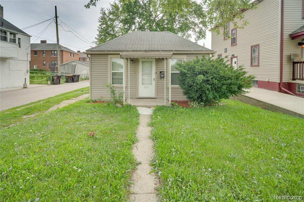 433 Atwood Street Property Photo 1