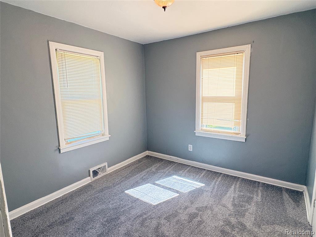 2254 E Bergin Avenue Property Photo 8
