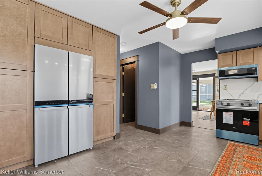 52401 Baker Road Property Photo 8