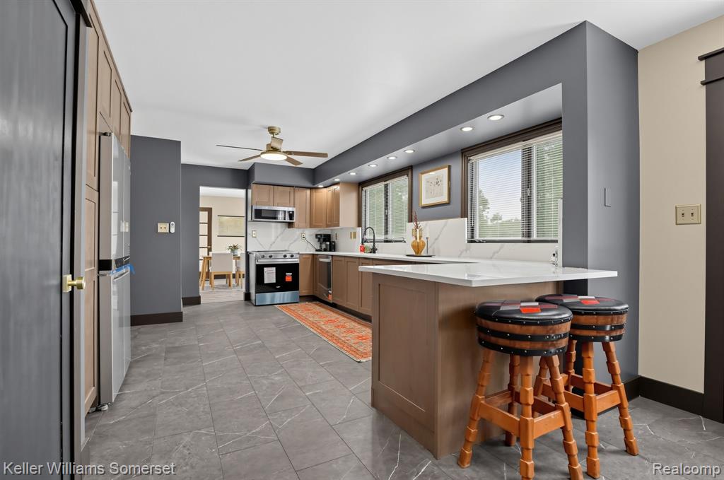 52401 Baker Road Property Photo 9