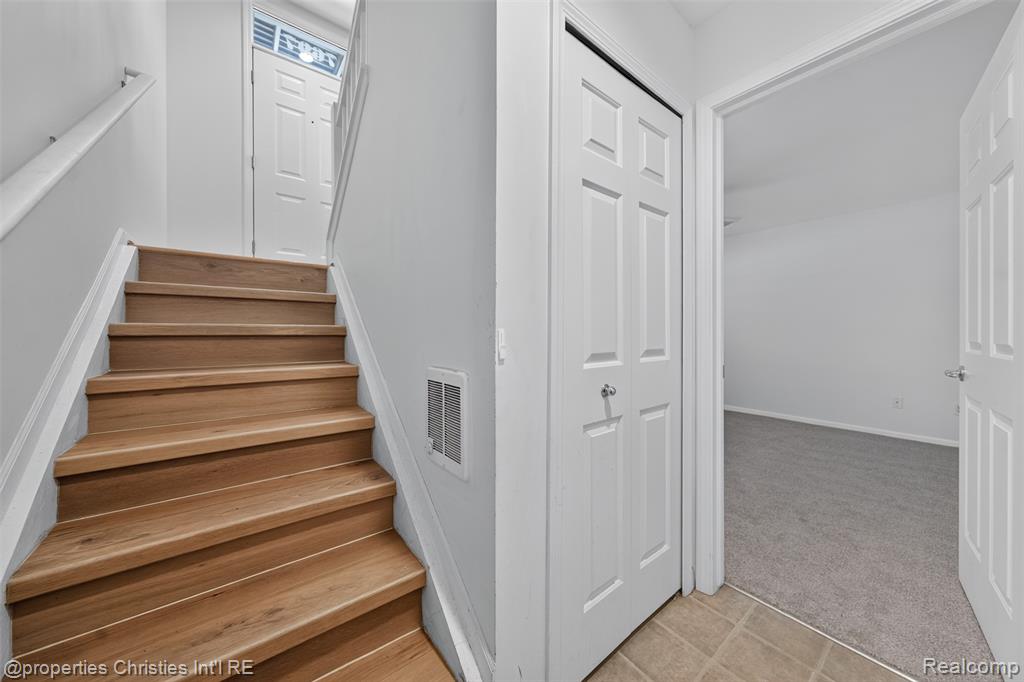7697 Woodward Avenue Property Photo 2