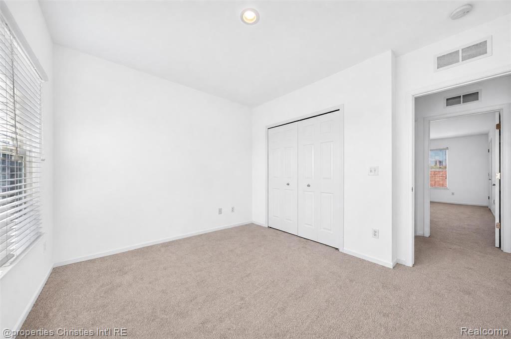7697 Woodward Avenue Property Photo 16