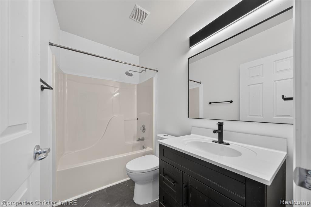 7697 Woodward Avenue Property Photo 17