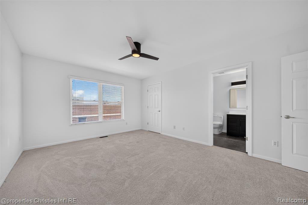 7697 Woodward Avenue Property Photo 20