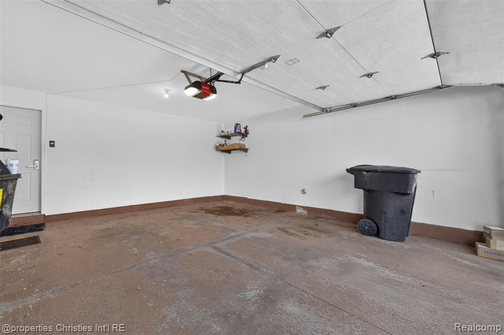 7697 Woodward Avenue Property Photo 26