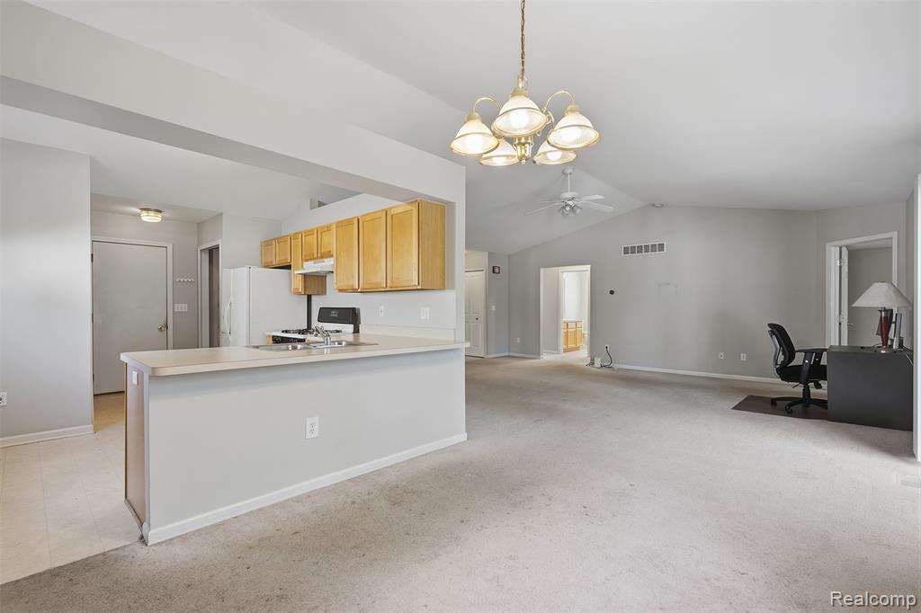 2649 Thistlewood Drive Property Photo 13