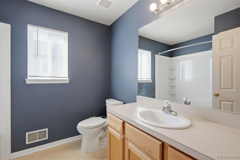 2649 Thistlewood Drive Property Photo 16