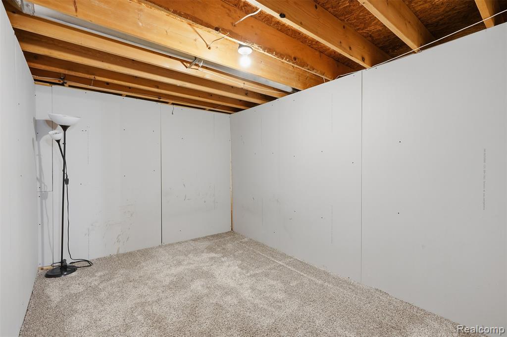 2649 Thistlewood Drive Property Photo 24