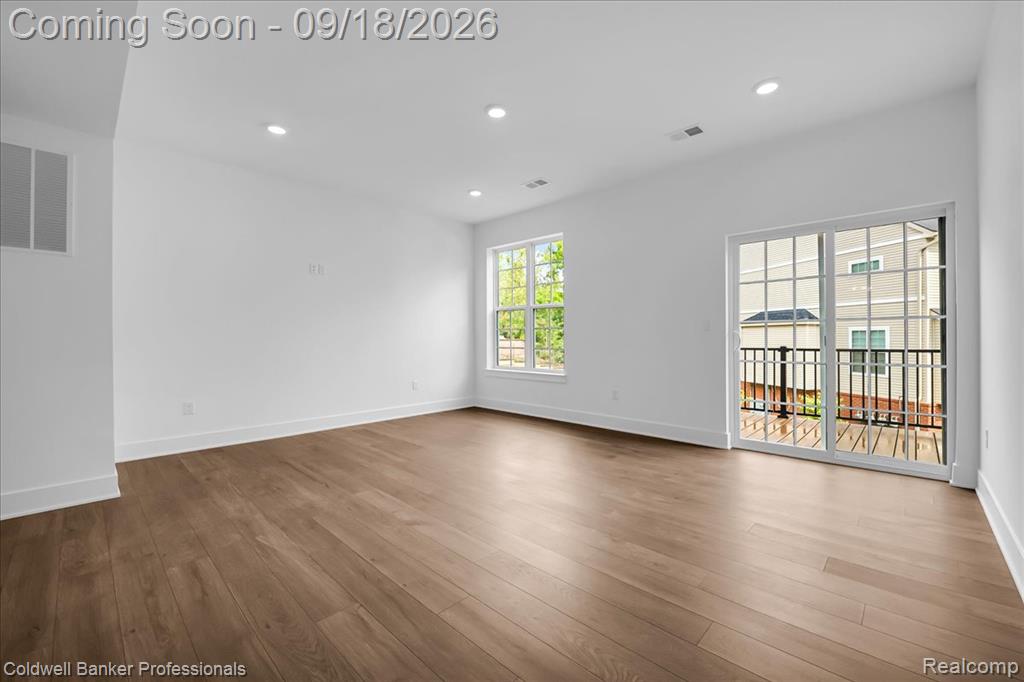 512 Village Lane Property Photo 13