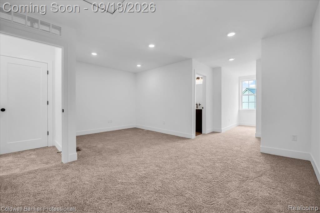 512 Village Lane Property Photo 23