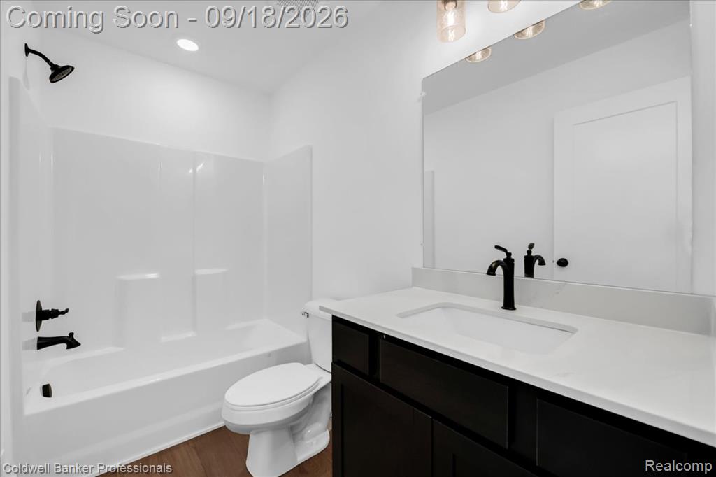 512 Village Lane Property Photo 27