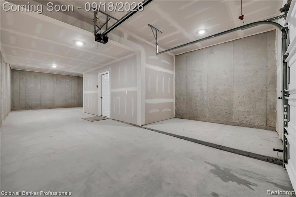 512 Village Lane Property Photo 33