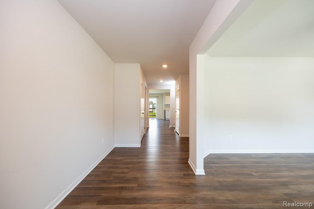 14218 Old Oak Trail Property Photo 4