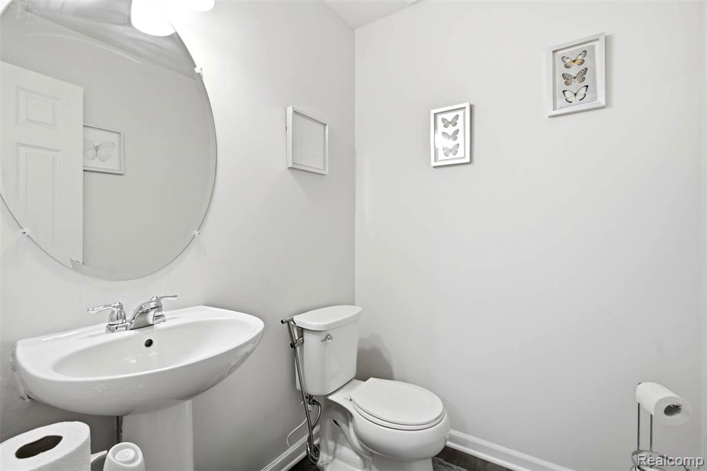 14218 Old Oak Trail Property Photo 9