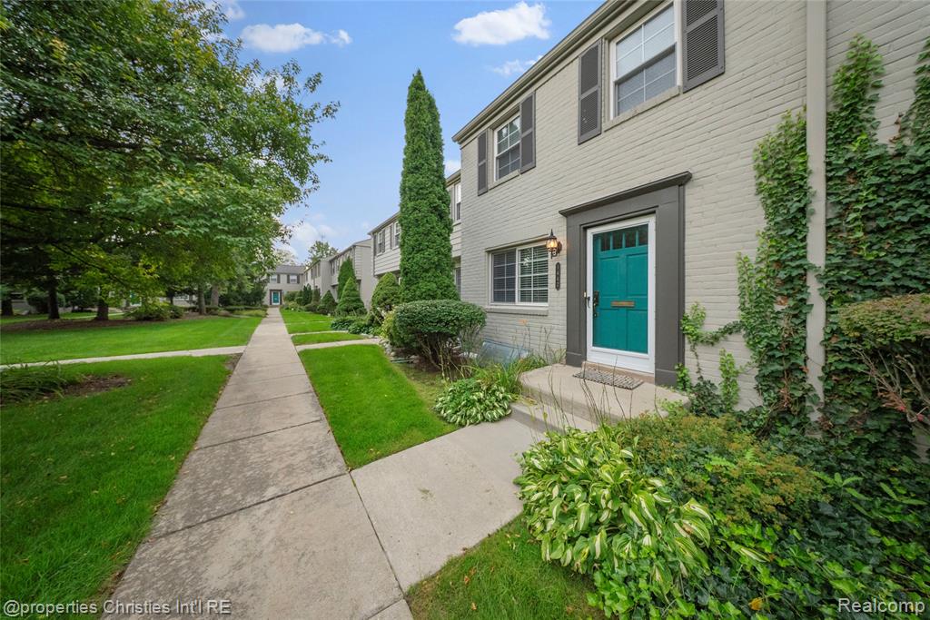 1642 Graefield Road Property Photo 2