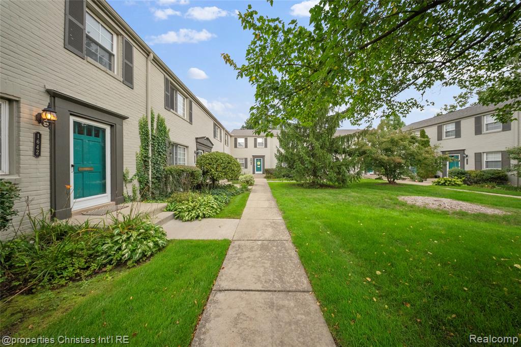 1642 Graefield Road Property Photo 3