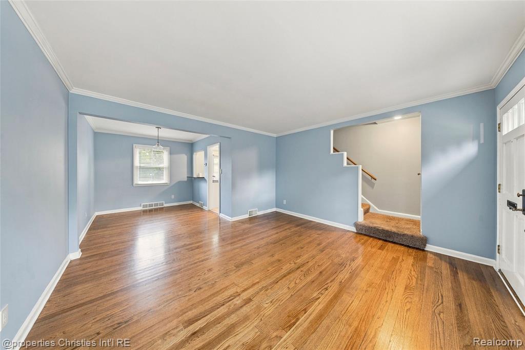 1642 Graefield Road Property Photo 5