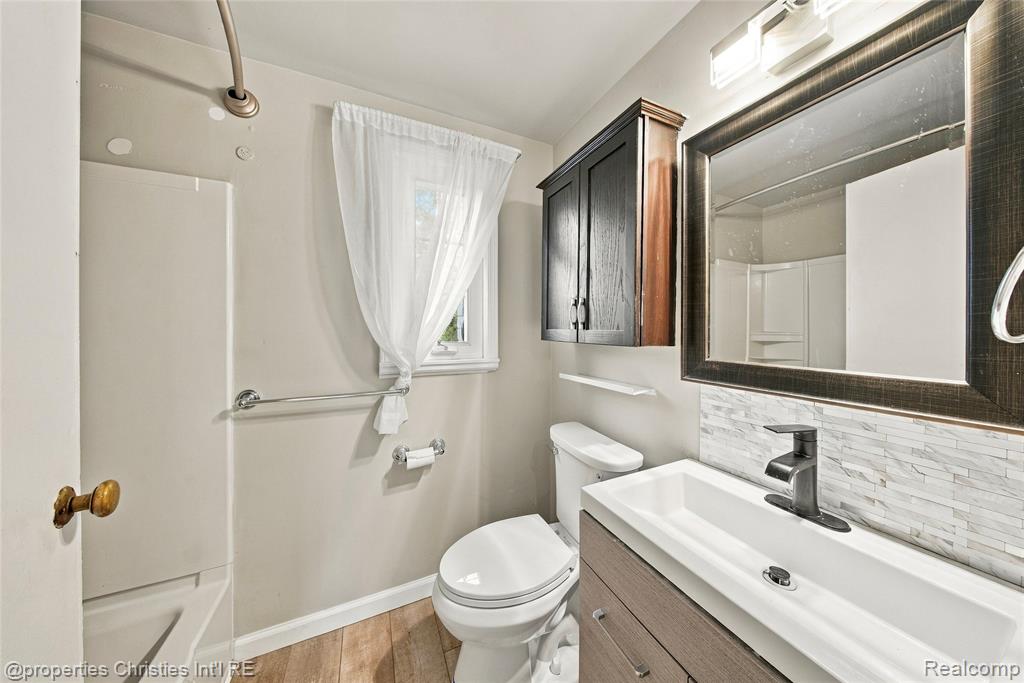 1642 Graefield Road Property Photo 17