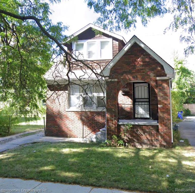 15375 Snowden Street Property Photo 1