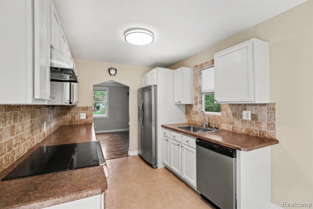 2566 Lee Avenue Property Photo 10