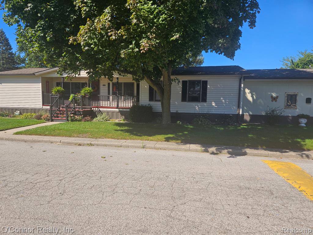 3333 Ravenswood Property Photo 1