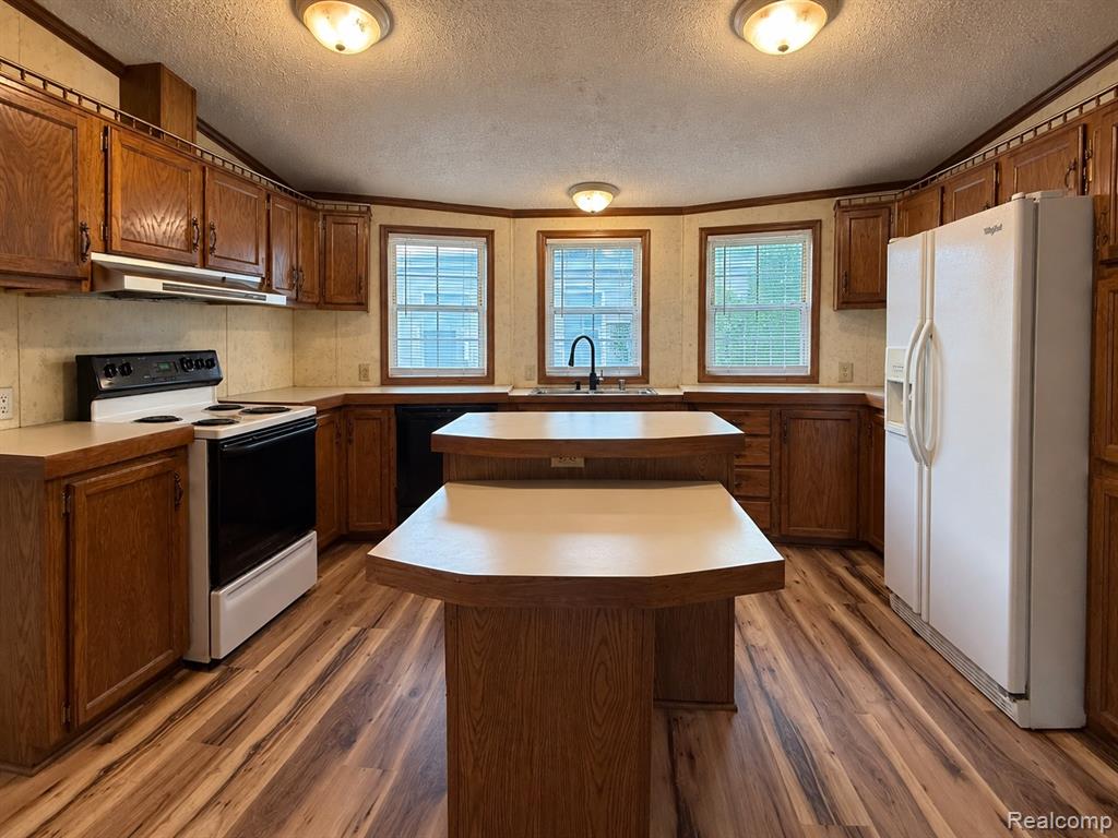 6564 E Michigan Avenue Property Photo 3