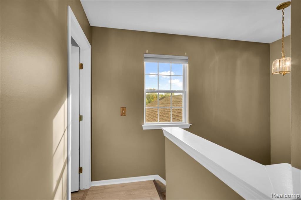 3947 Hunters Circle Property Photo 14