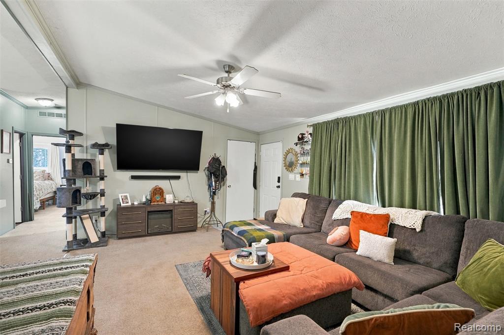 28034 Charlemagne Property Photo 7