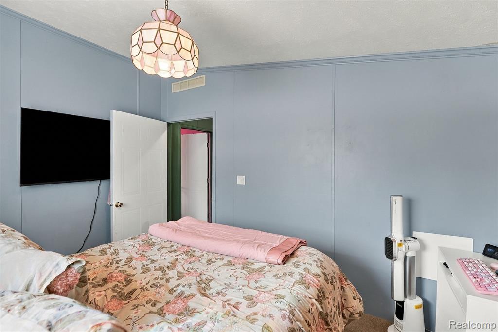 28034 Charlemagne Property Photo 24