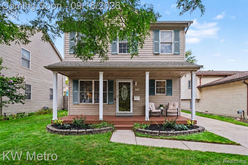 3747 Royal Avenue Property Photo 1