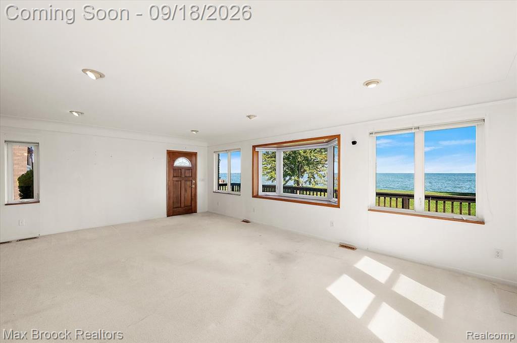 22665 Madison Street Property Photo 3