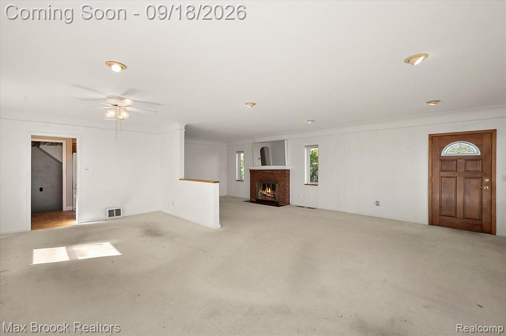22665 Madison Street Property Photo 4