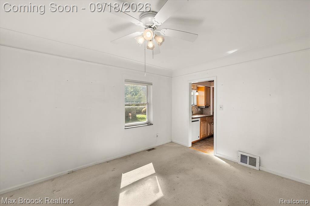 22665 Madison Street Property Photo 7