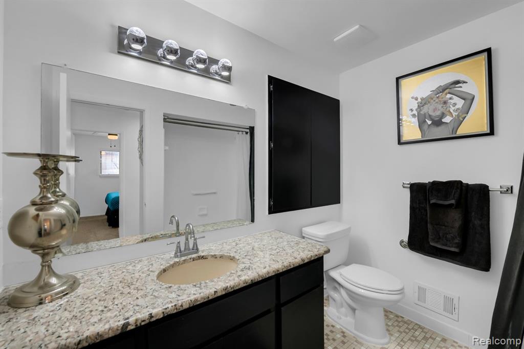 29454 Scarborough Drive Property Photo 11