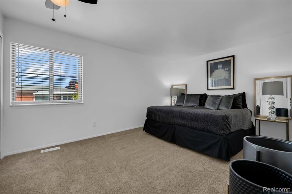 29454 Scarborough Drive Property Photo 12