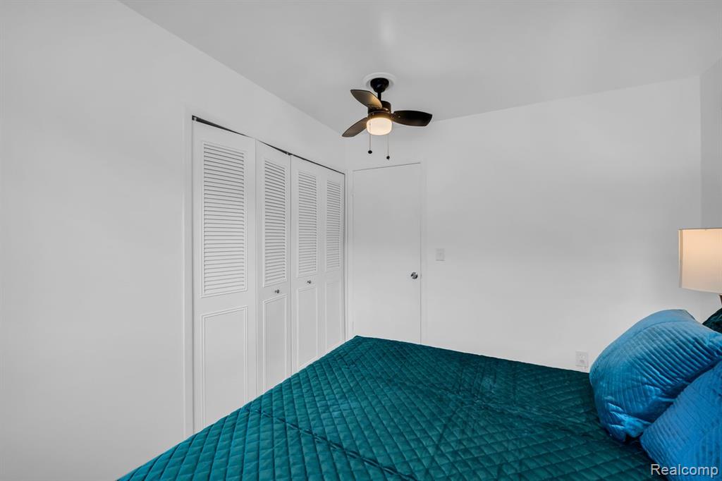 29454 Scarborough Drive Property Photo 15