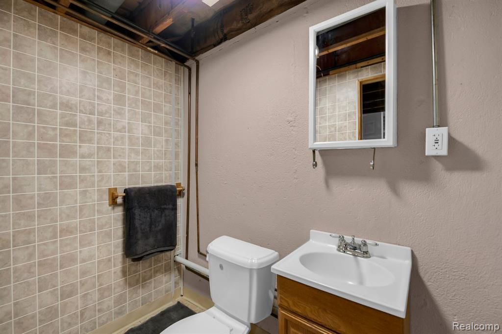 29454 Scarborough Drive Property Photo 18
