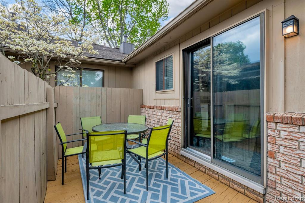 29454 Scarborough Drive Property Photo 20