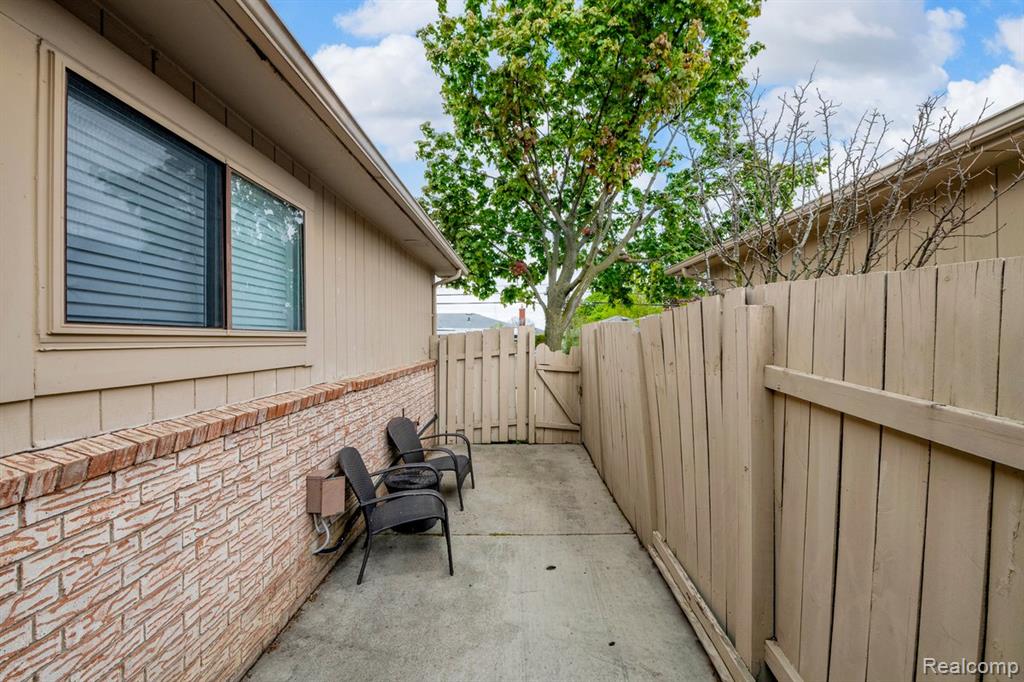 29454 Scarborough Drive Property Photo 21