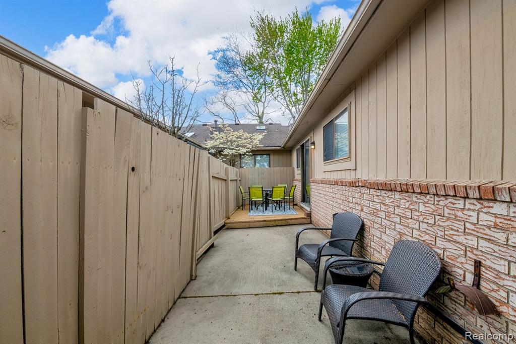 29454 Scarborough Drive Property Photo 22