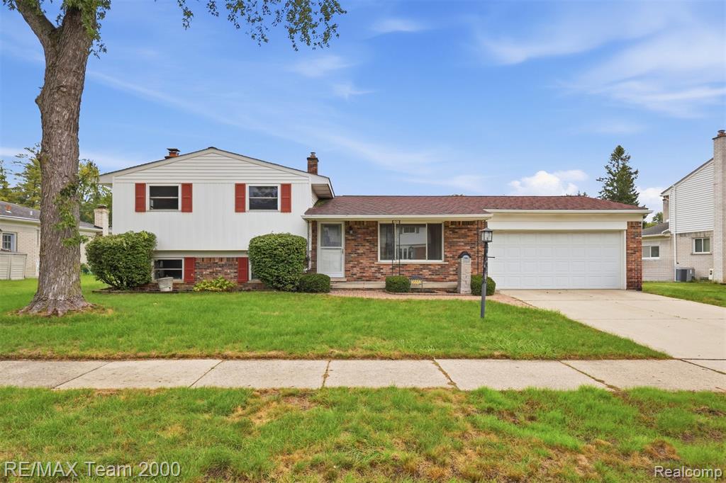 35512 Southampton Street Property Photo 1
