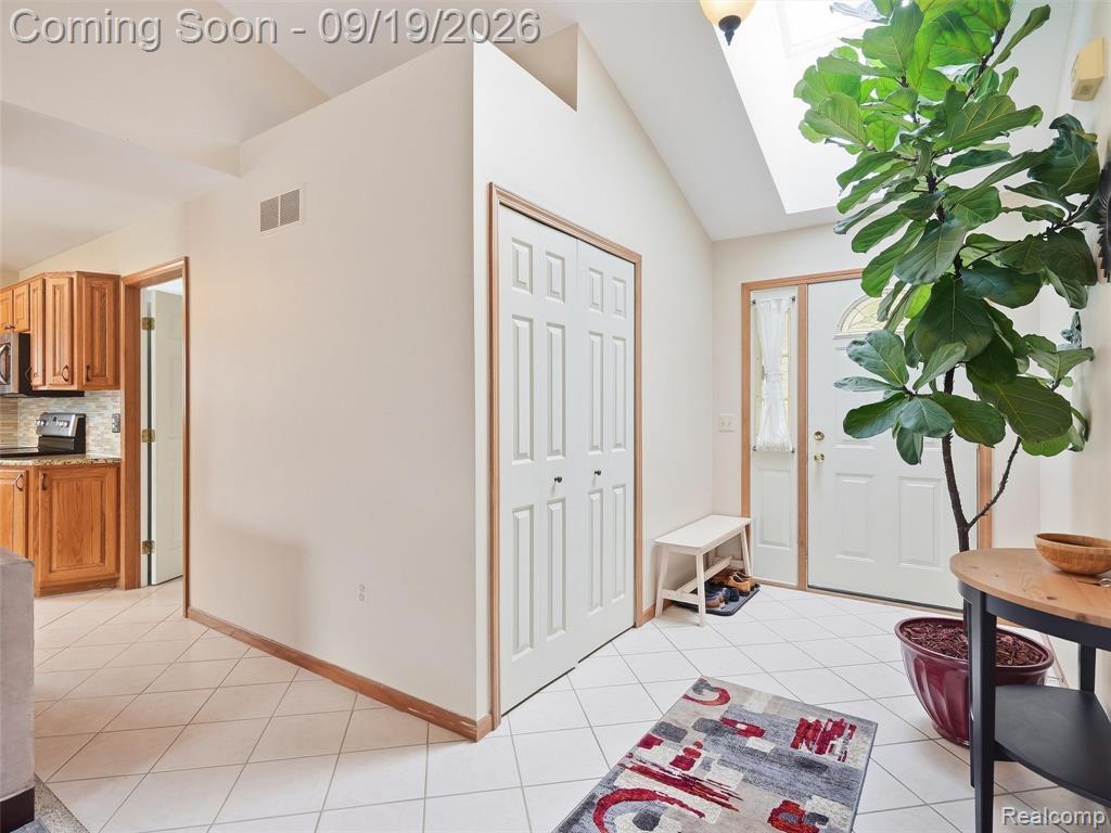 42475 Dharte Court Property Photo 5