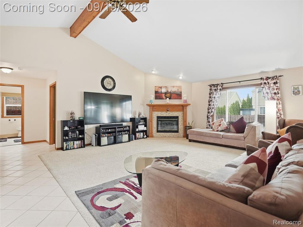 42475 Dharte Court Property Photo 8
