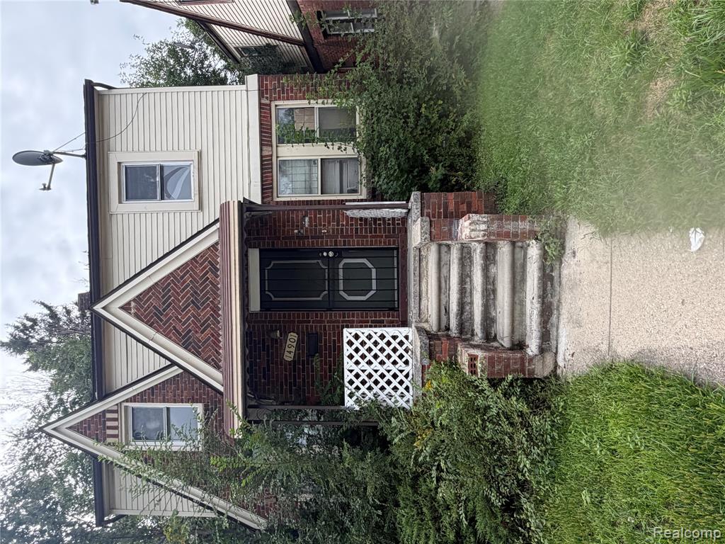14901 Sorrento Street Property Photo 1
