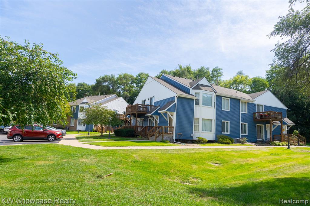 45000 Bayview Drive Property Photo 1